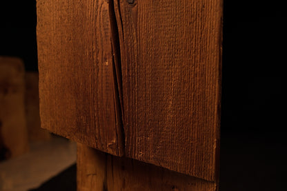 Extreme close-up of a sharp diagonal joint separating two sections of an epoxy-free structural wood piece for B2B use. 